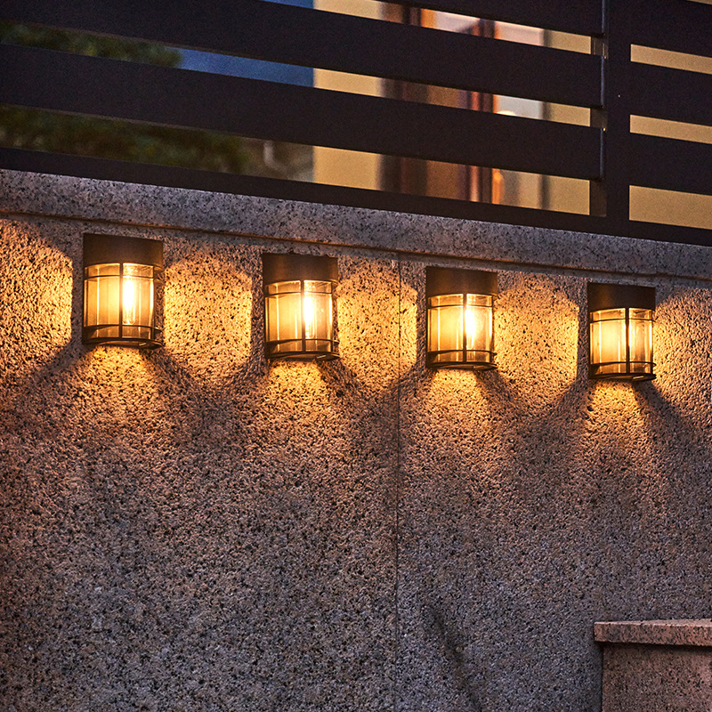 Smart Garden Fence & Balcony Hanging Planter - LED Solar Garden Light Outdoor Waterproof