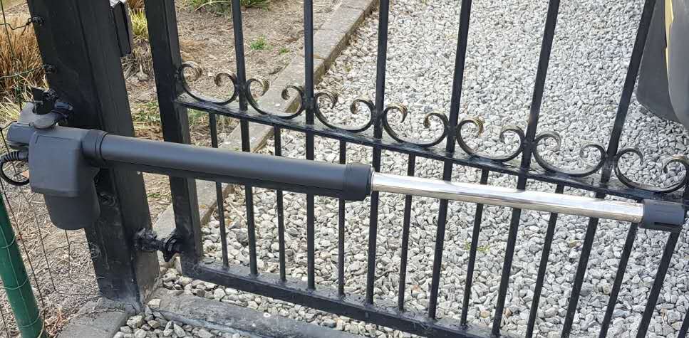 Smart and Brilliant Folding Do - Smart Garden Gate 评论和价格